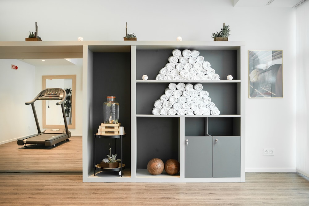 INNSiDE by Meliá Milano Torre Galfa — Hotel rooms in Milan, Lombardy