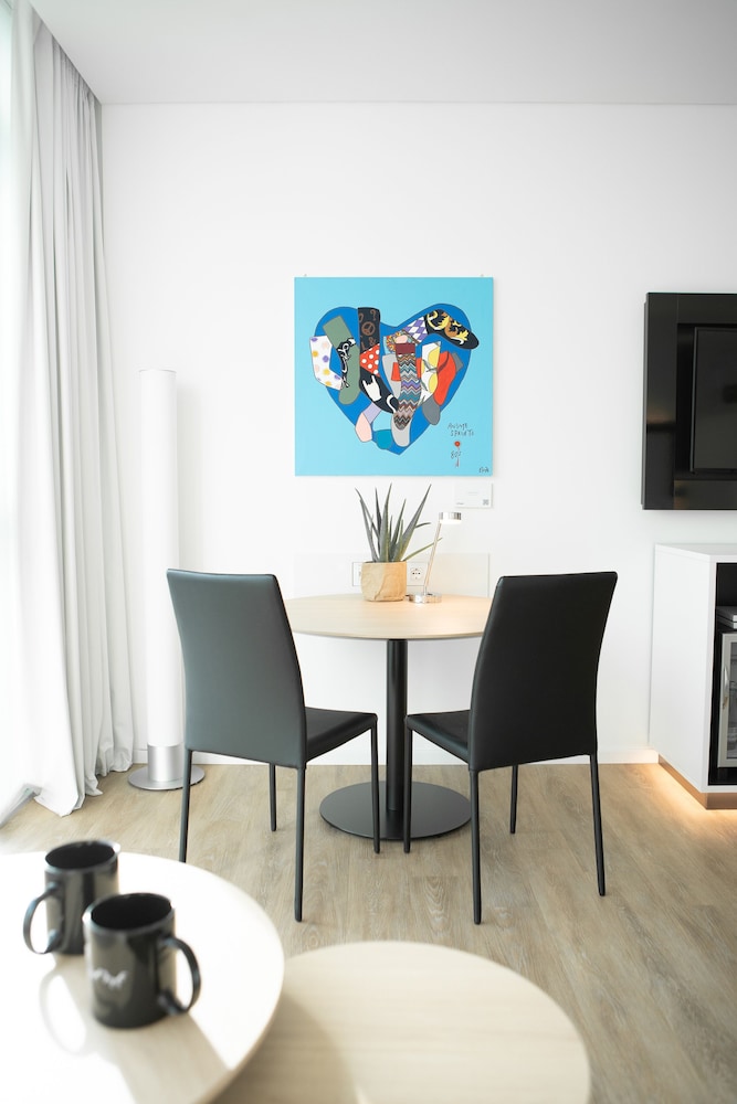 INNSiDE by Meliá Milano Torre Galfa — Hotel rooms in Milan, Lombardy