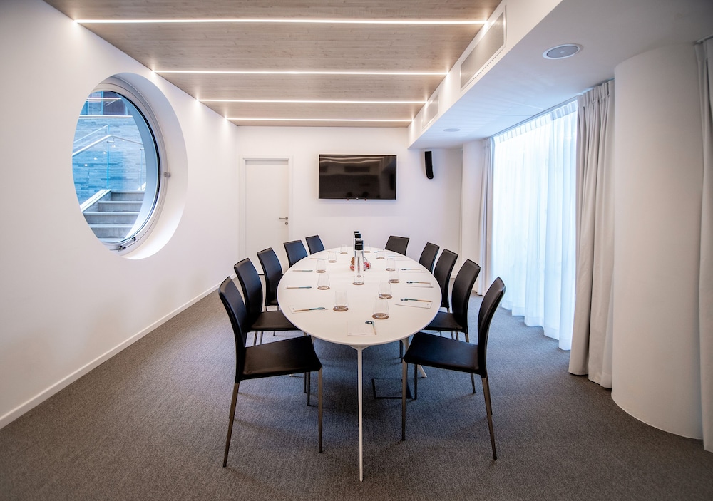 INNSiDE by Meliá Milano Torre Galfa — Hotel rooms in Milan, Lombardy