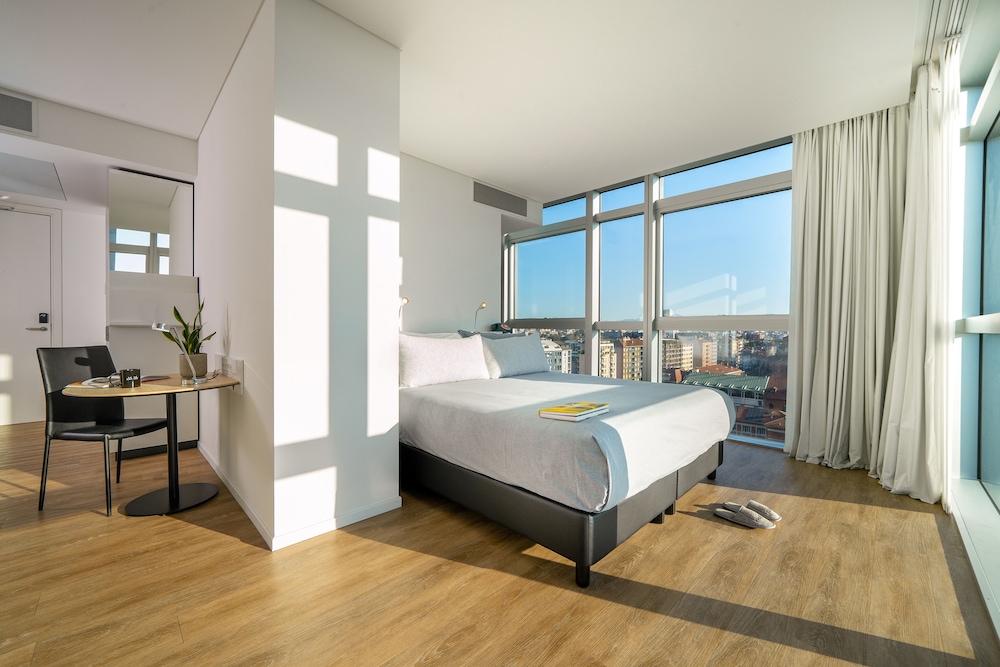 INNSiDE by Meliá Milano Torre Galfa — Hotel rooms in Milan, Lombardy