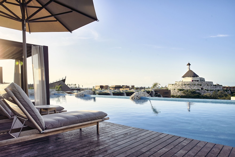 Hotel Xcaret Arte - All Parks / All Fun Inclusive, Adults Only - All inclusive — Swimming pool in Playa del Carmen, Quintana Roo