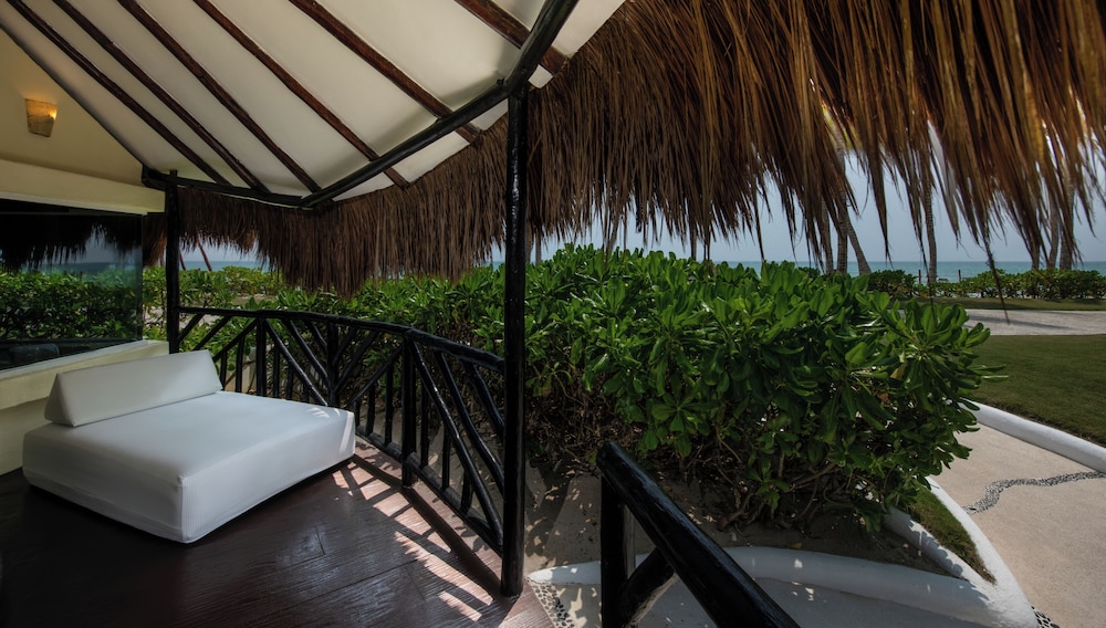 El Dorado Casitas Royale, All & More Inclusive - Adults Only — Restaurant & bars in Playa del Carmen, Quintana Roo