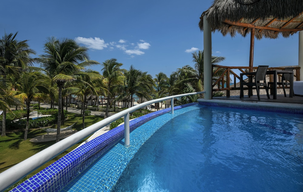 El Dorado Casitas Royale, All & More Inclusive - Adults Only — Swimming pool in Playa del Carmen, Quintana Roo