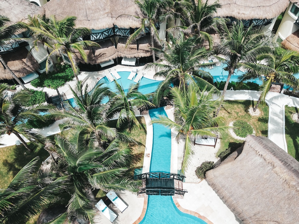 El Dorado Casitas Royale, All & More Inclusive - Adults Only — Swimming pool in Playa del Carmen, Quintana Roo