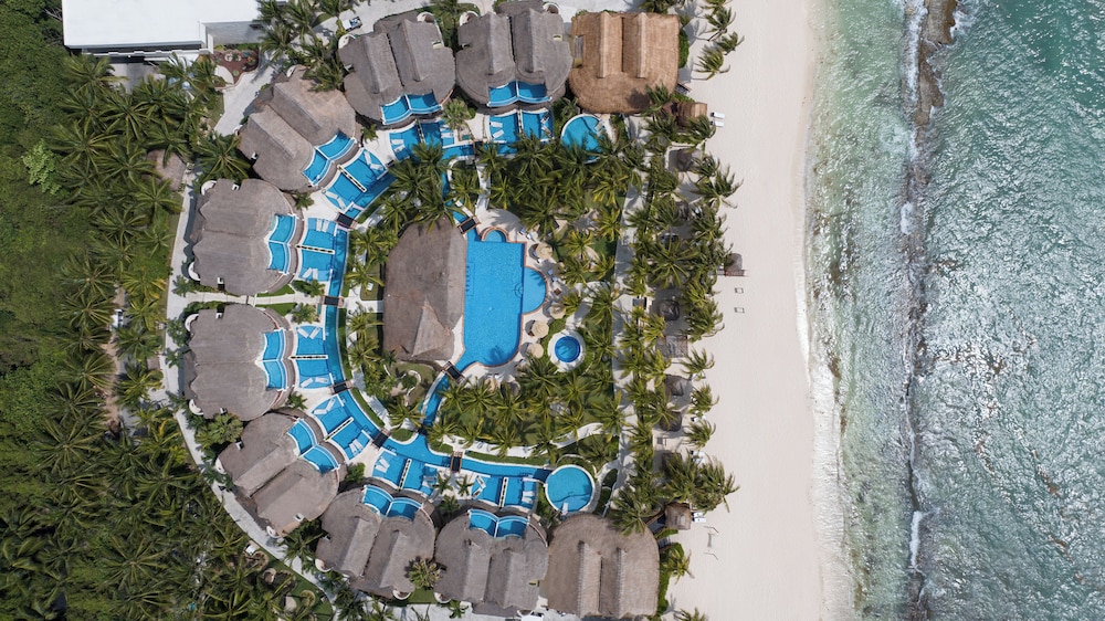El Dorado Casitas Royale, All & More Inclusive - Adults Only — Hotel building in Playa del Carmen, Quintana Roo