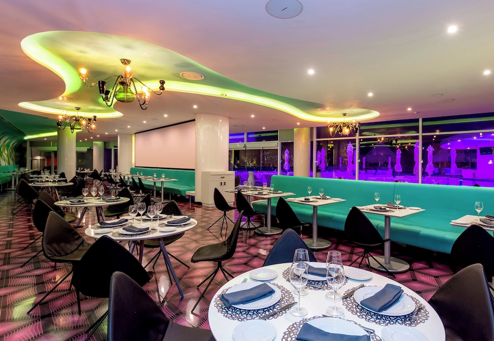 Temptation Cancun Resort All Inclusive - Adults Only — Restaurant in Cancun, Quintana Roo