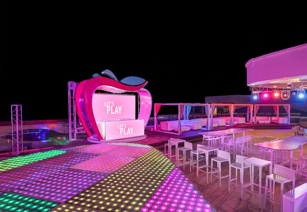 Temptation Cancun Resort All Inclusive - Adults Only — Restaurant in Cancun, Quintana Roo