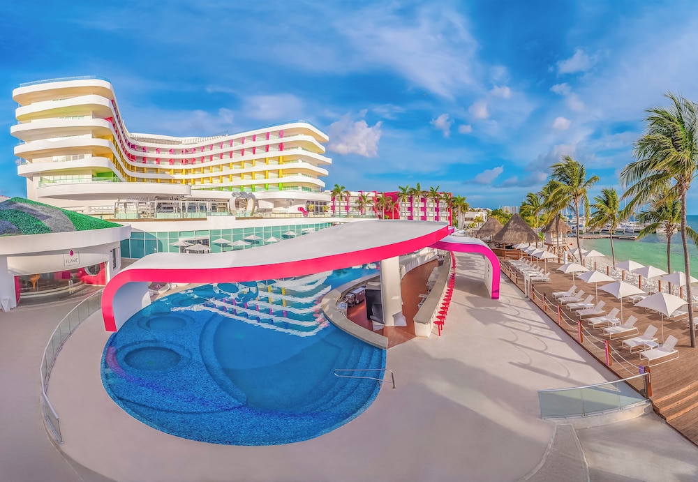 Temptation Cancun Resort All Inclusive - Adults Only — Pool in Cancun, Quintana Roo