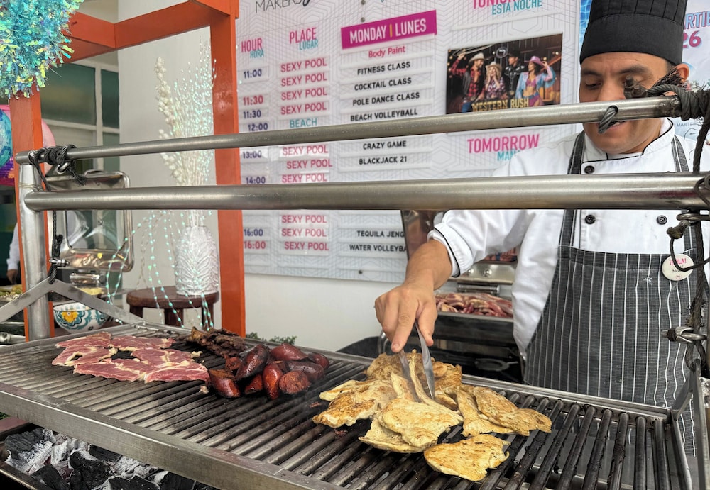Temptation Cancun Resort All Inclusive - Adults Only — Restaurant in Cancun, Quintana Roo