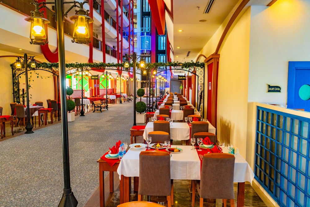 Senza The Inn Resort & Spa - All Inclusive — Restaurant & bars in Alanya