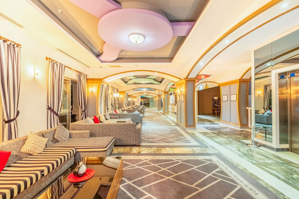 Senza The Inn Resort & Spa - All Inclusive — Hotel building in Alanya