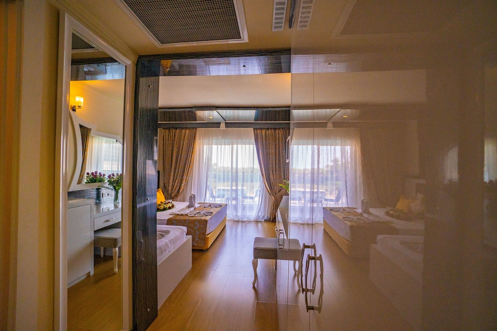 Senza The Inn Resort & Spa - All Inclusive — Hotel rooms in Alanya