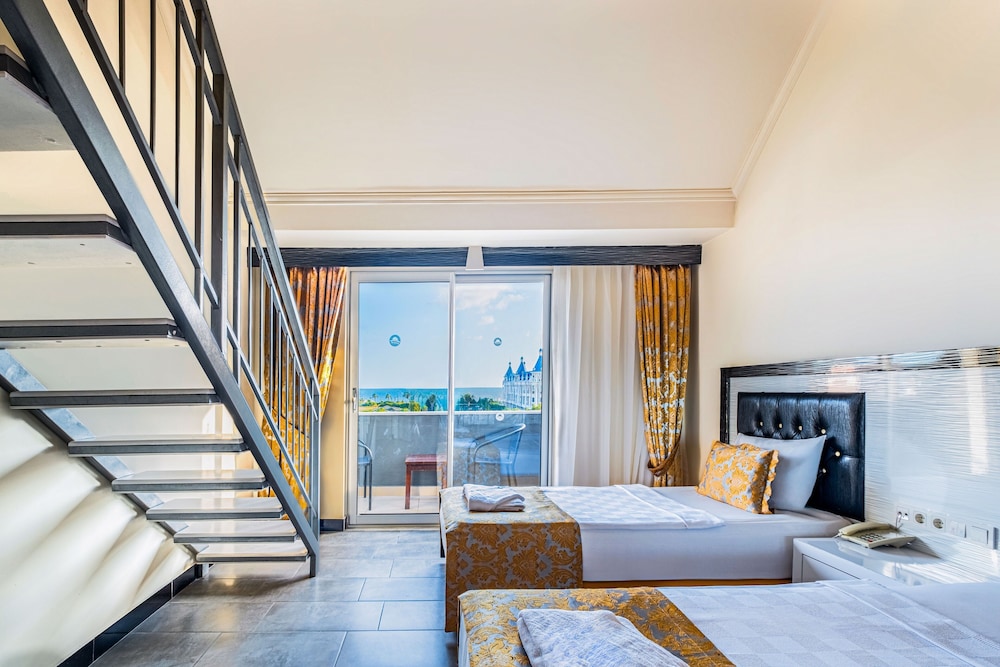 Senza The Inn Resort & Spa - All Inclusive — Hotel rooms in Alanya