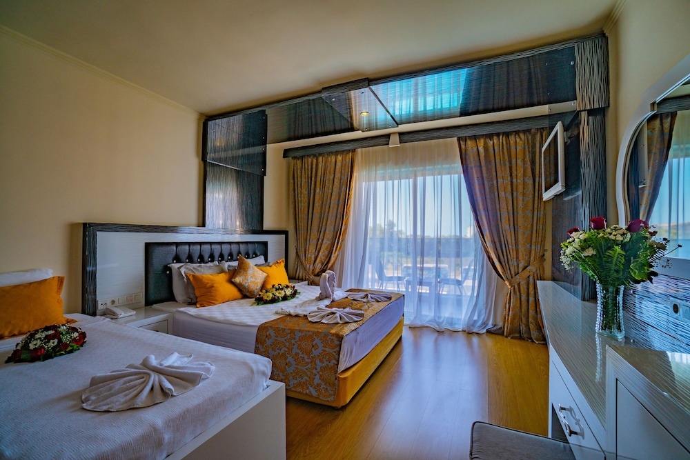 Senza The Inn Resort & Spa - All Inclusive — Hotel rooms in Alanya