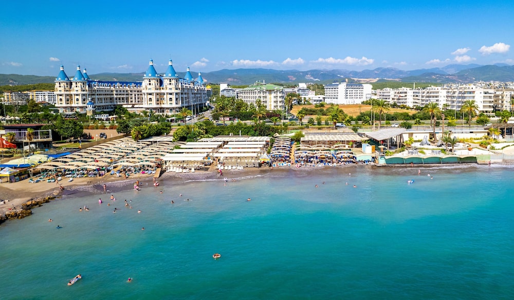 Senza The Inn Resort & Spa - All Inclusive — Beach in Alanya