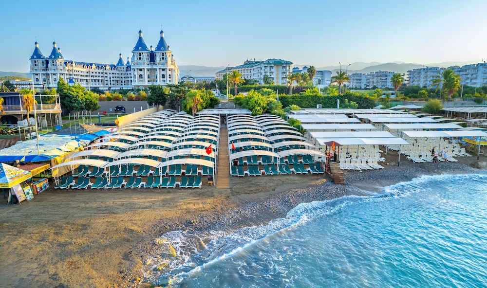 Senza The Inn Resort & Spa - All Inclusive — Beach in Alanya