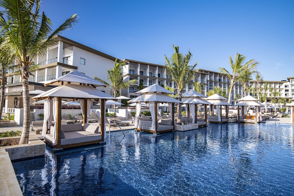 Hyatt Zilara Cap Cana ‐ Adults Only ‐ All Inclusive — Swimming pool in Punta Cana, La Altagracia