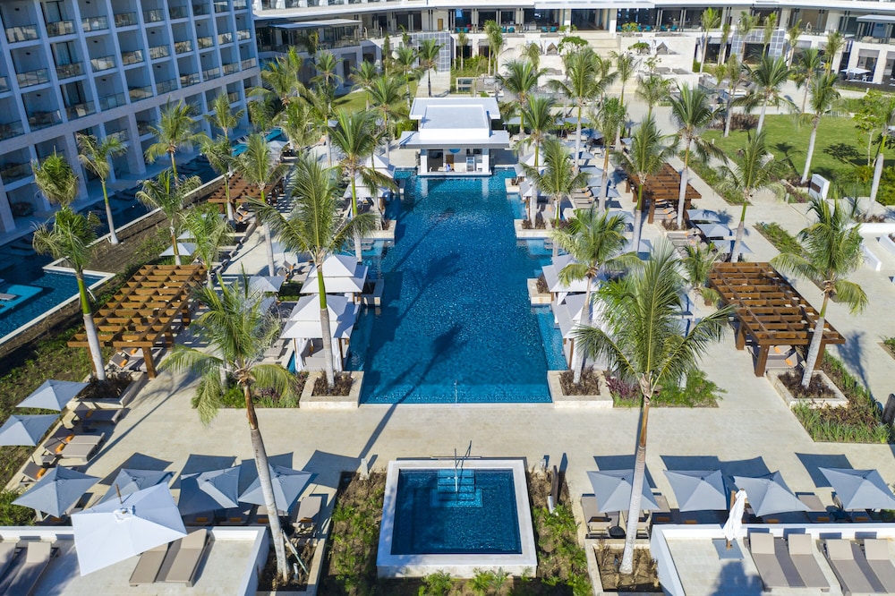 Hyatt Zilara Cap Cana ‐ Adults Only ‐ All Inclusive — Swimming pool in Punta Cana, La Altagracia