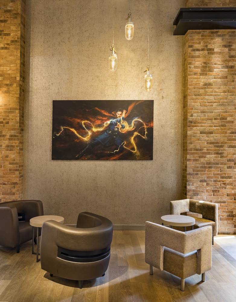 Disney Hotel New York - The Art of Marvel — Restaurant & bars in Disneyland Paris, Ile-de-France