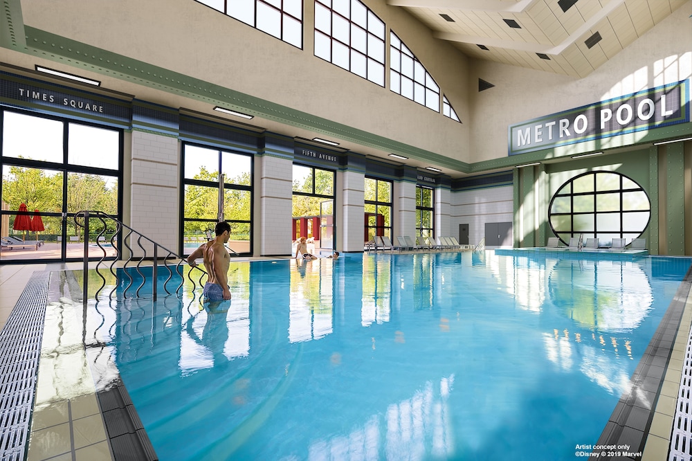 Disney Hotel New York - The Art of Marvel — Swimming pool in Disneyland Paris, Ile-de-France