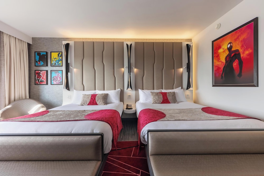 Disney Hotel New York - The Art of Marvel — Hotel rooms in Disneyland Paris, Ile-de-France