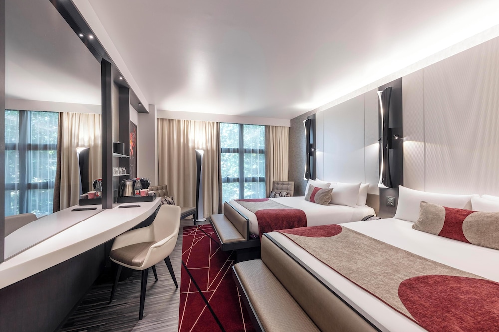 Disney Hotel New York - The Art of Marvel — Hotel rooms in Disneyland Paris, Ile-de-France