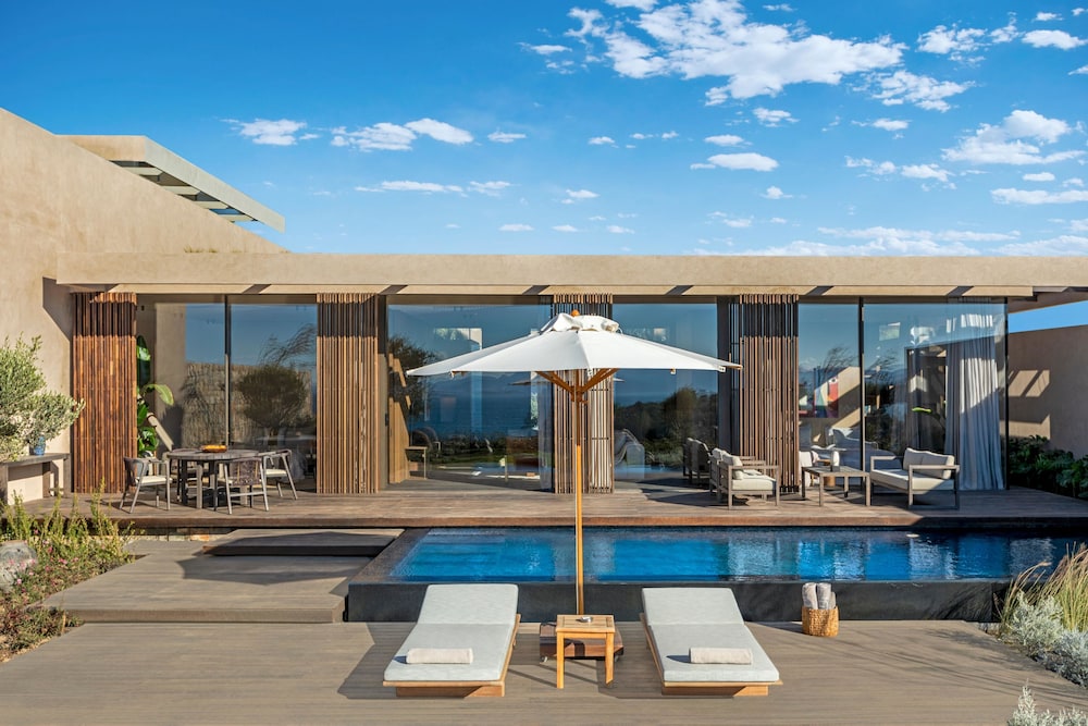 Lujo Hotel Bodrum — Pool in Milas, Mugla