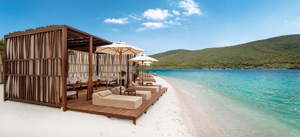 Lujo Hotel Bodrum — Outdoor in Milas, Mugla