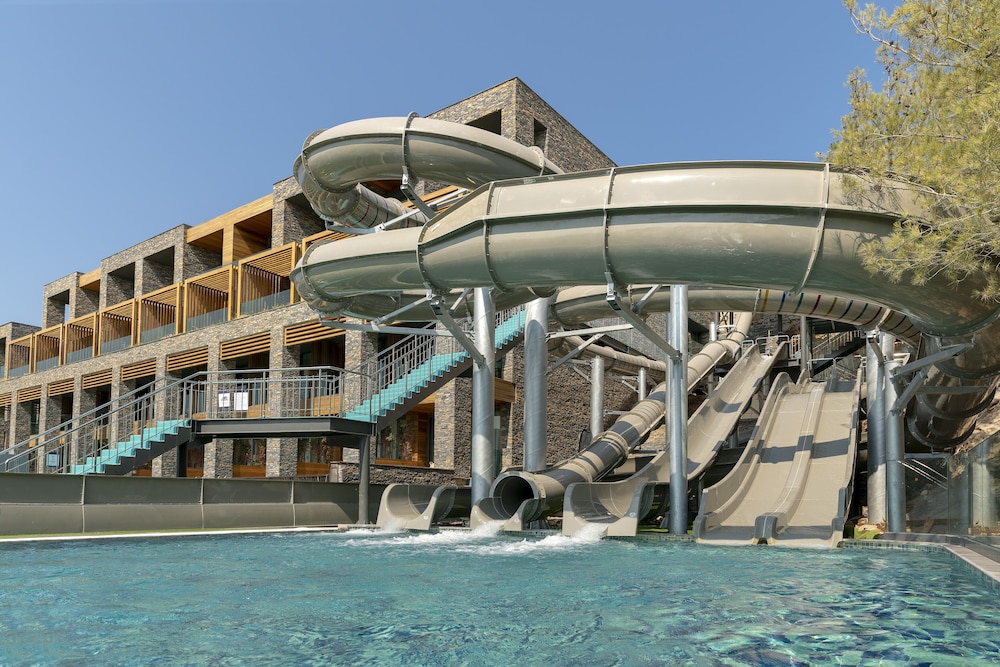 Lujo Hotel Bodrum — Pool in Milas, Mugla