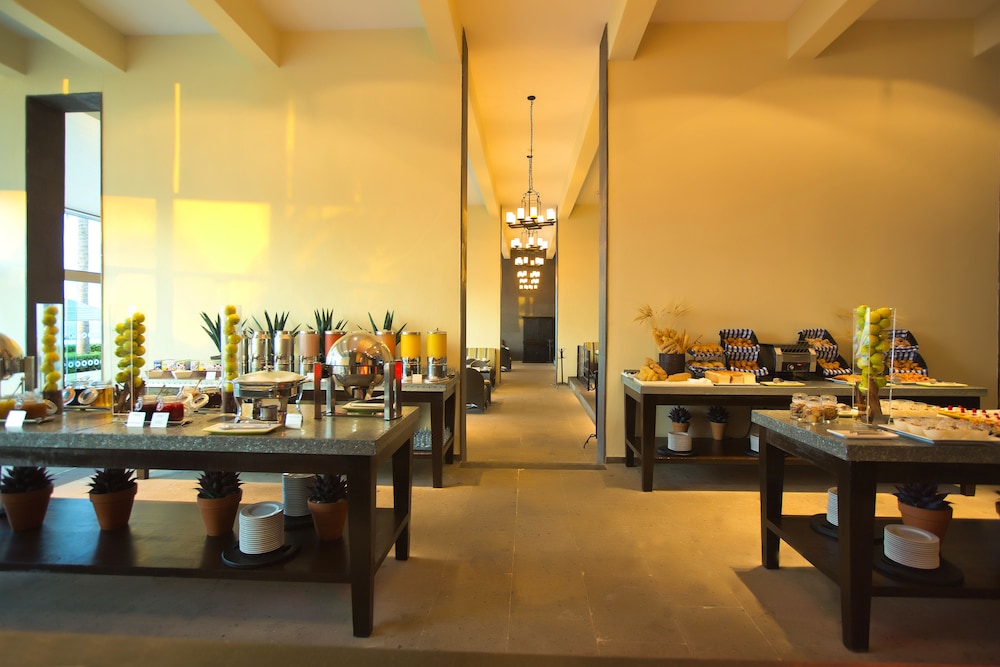 Altitude at Krystal Grand Cancun - All inclusive — Restaurant & bars in Cancun, Quintana Roo