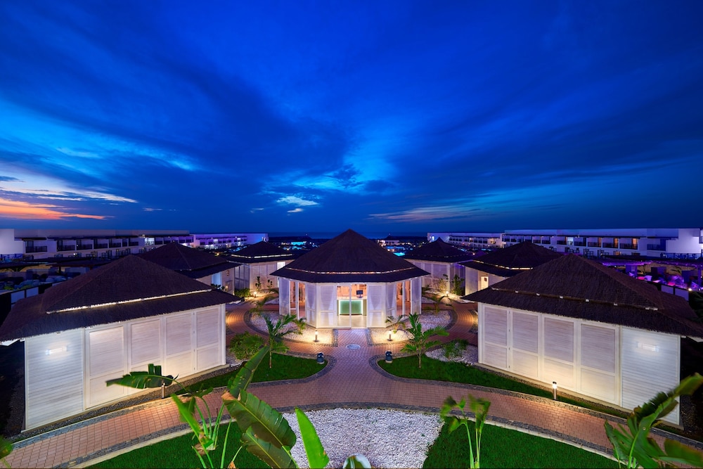 Melia Llana Beach Resort & Spa - All Inclusive - Adults Only — Hotel building in Santa Maria
