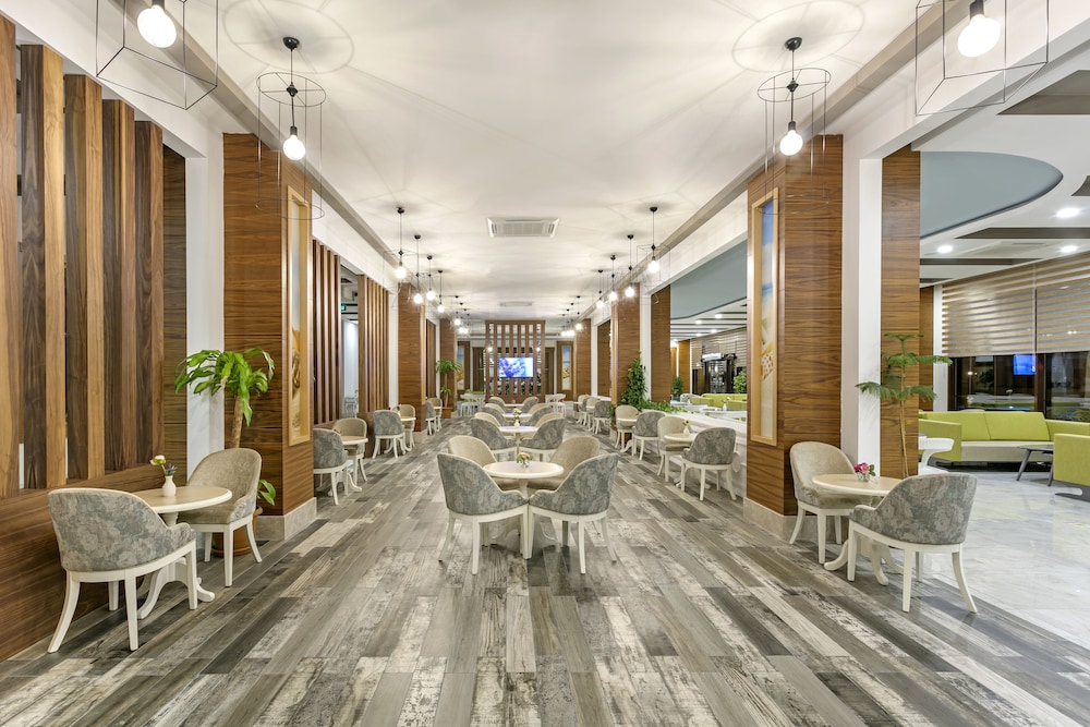 Glamour Resort & Spa - All Inclusive — Restaurant & bars in Side