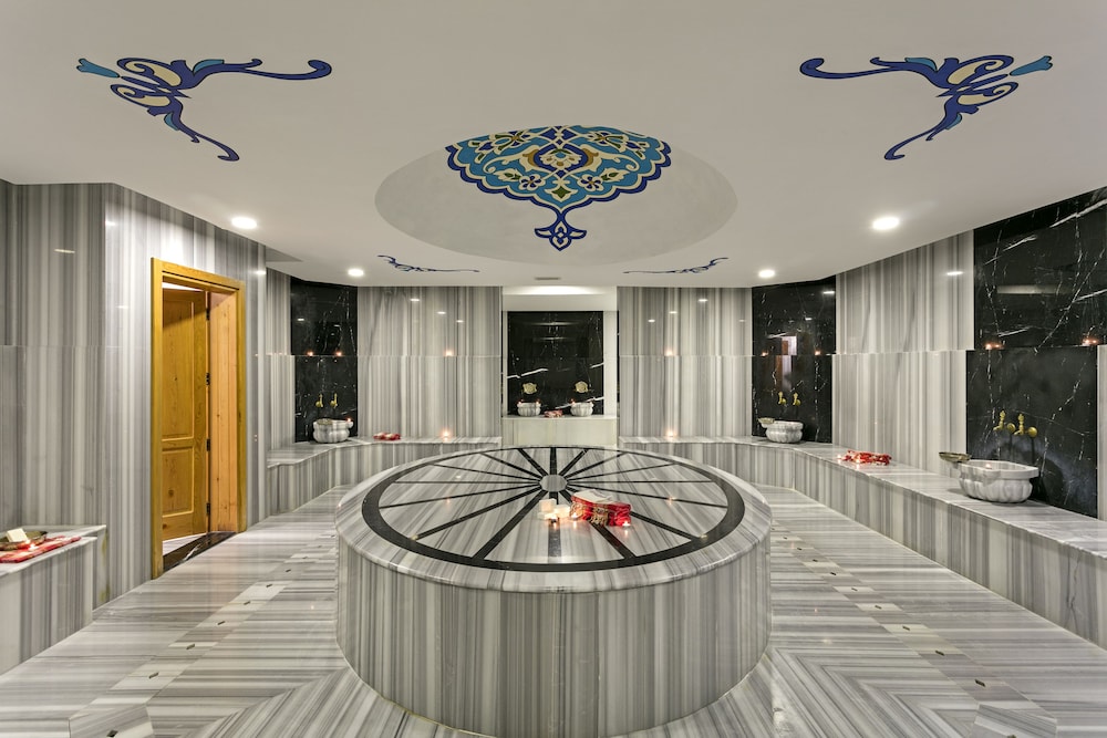 Glamour Resort & Spa - All Inclusive — Spa in Side