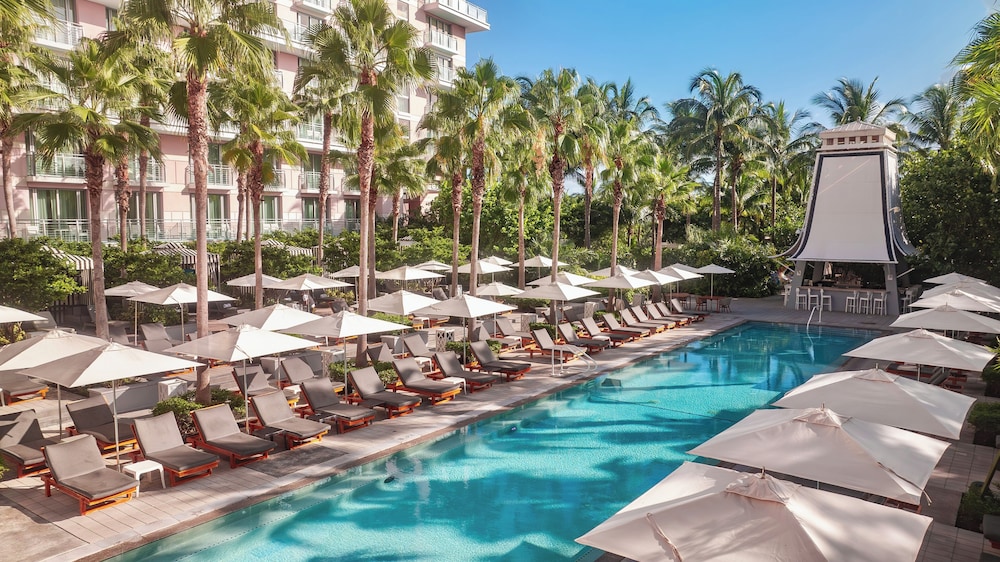 SLS Baha Mar — Swimming pool in Nassau, New Providence