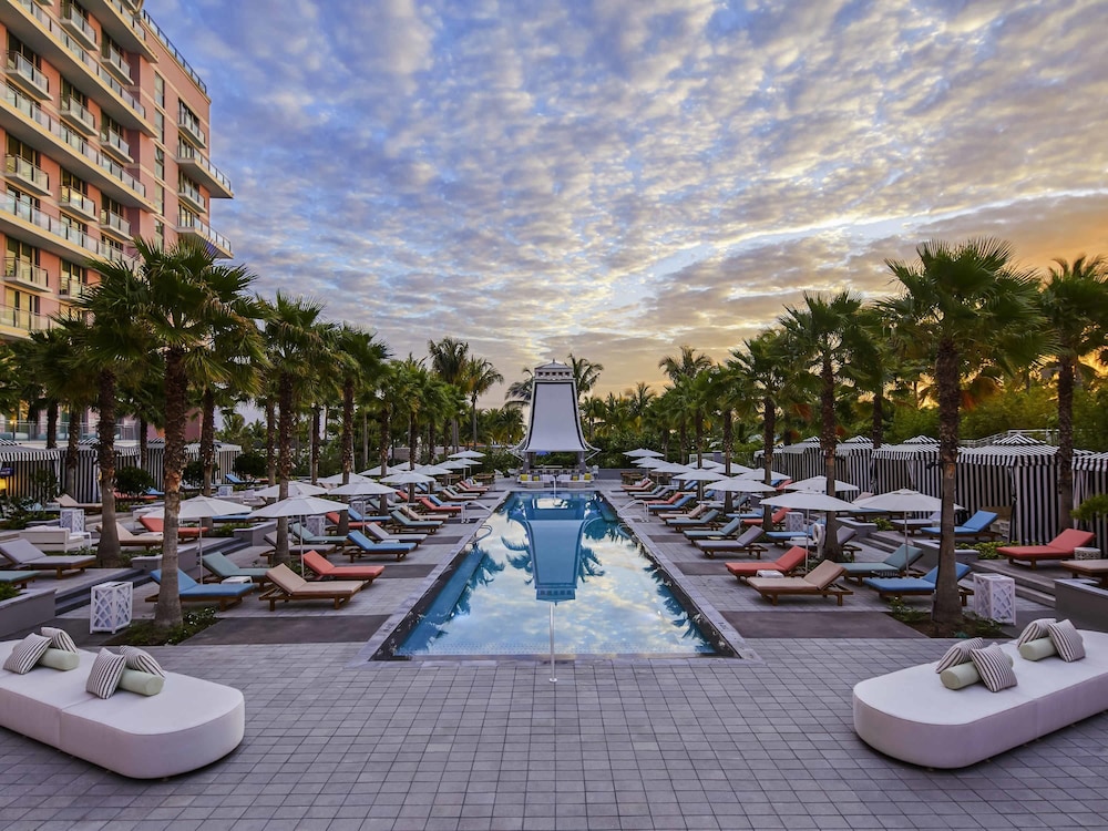 SLS Baha Mar — Swimming pool in Nassau, New Providence
