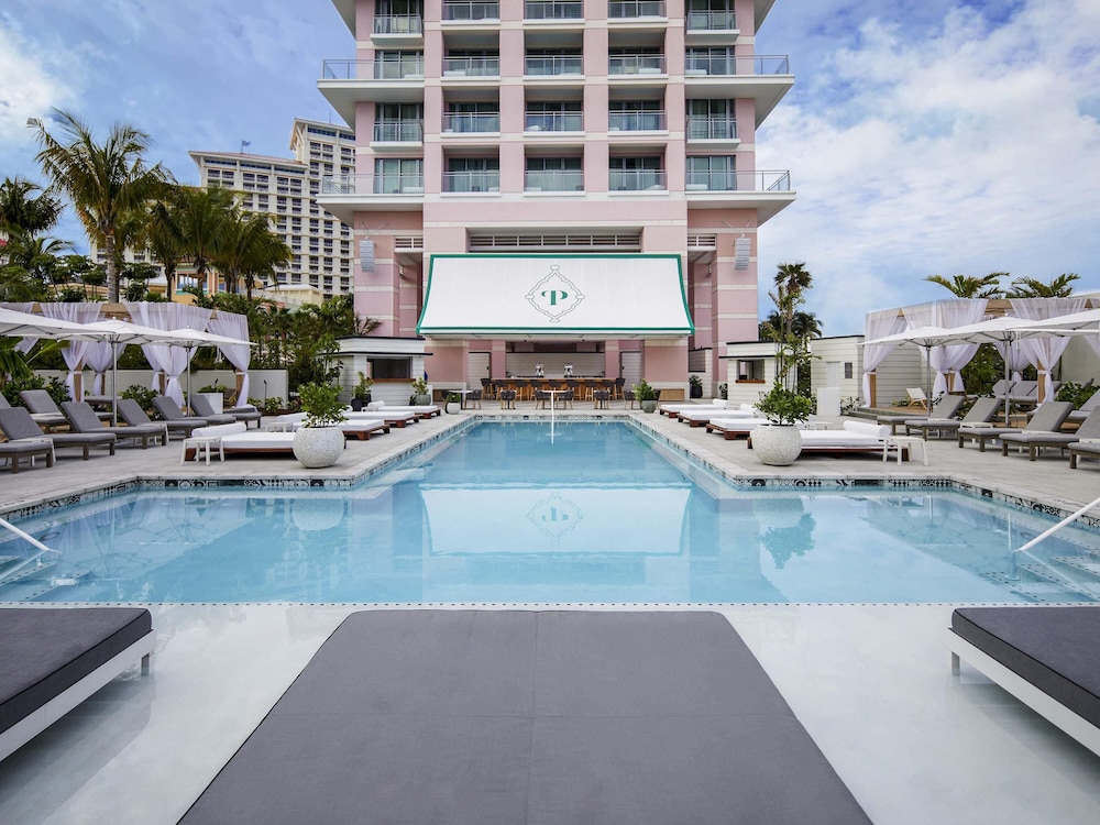 SLS Baha Mar — Swimming pool in Nassau, New Providence