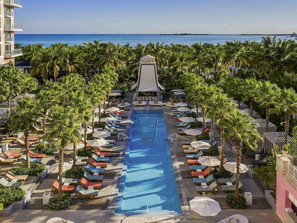 SLS Baha Mar — Swimming pool in Nassau, New Providence