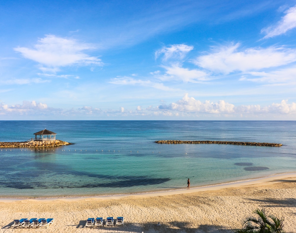 Jewel Grande Montego Bay Resort & Spa – All Inclusive — Beach in Montego Bay