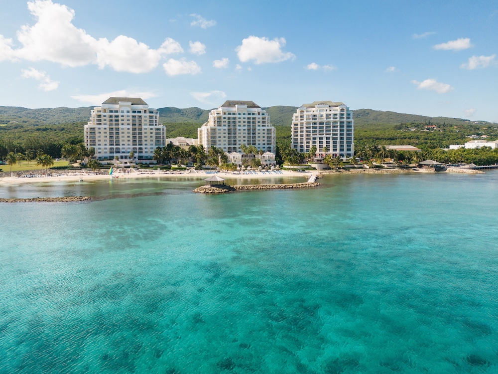 Jewel Grande Montego Bay Resort & Spa – All Inclusive — Hotel building in Montego Bay