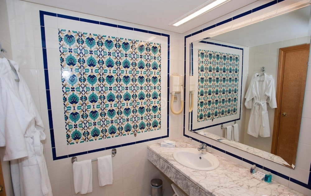 Mahdia Palace Thalasso — Hotel rooms in Mahdia, Mahdia