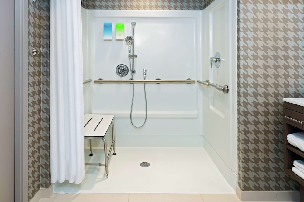 Home2 Suites by Hilton Orlando Near Universal — Hotel rooms in Orlando, Florida