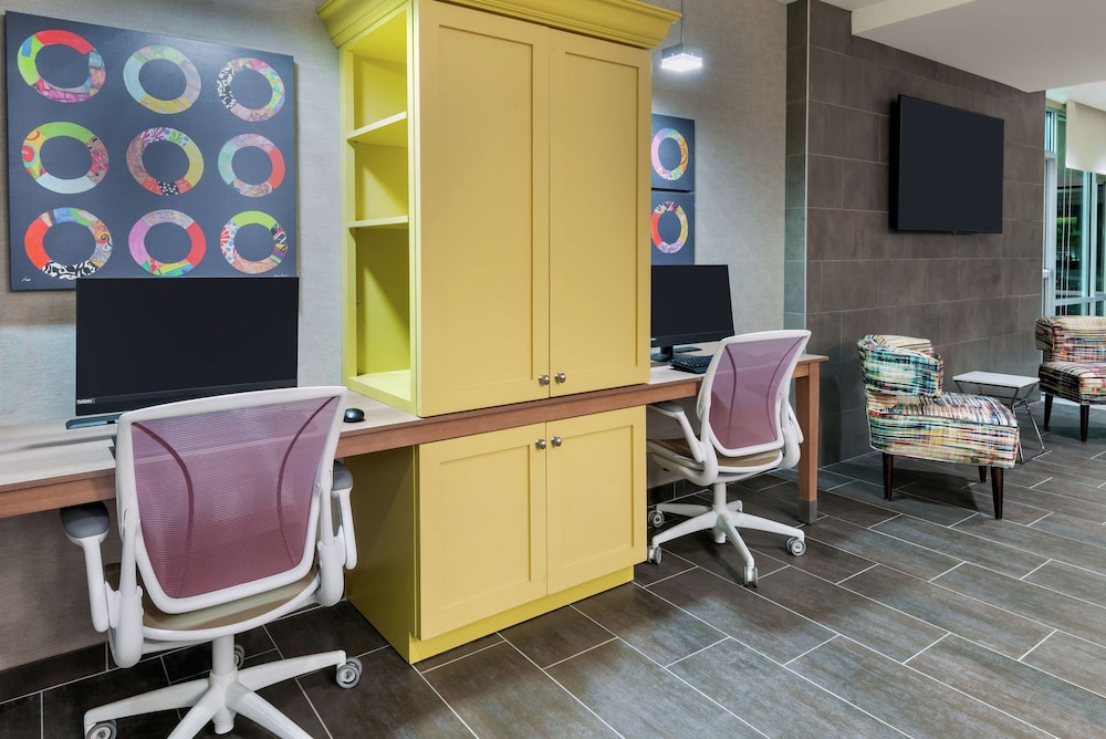 Home2 Suites by Hilton Orlando Near Universal — Hotel rooms in Orlando, Florida