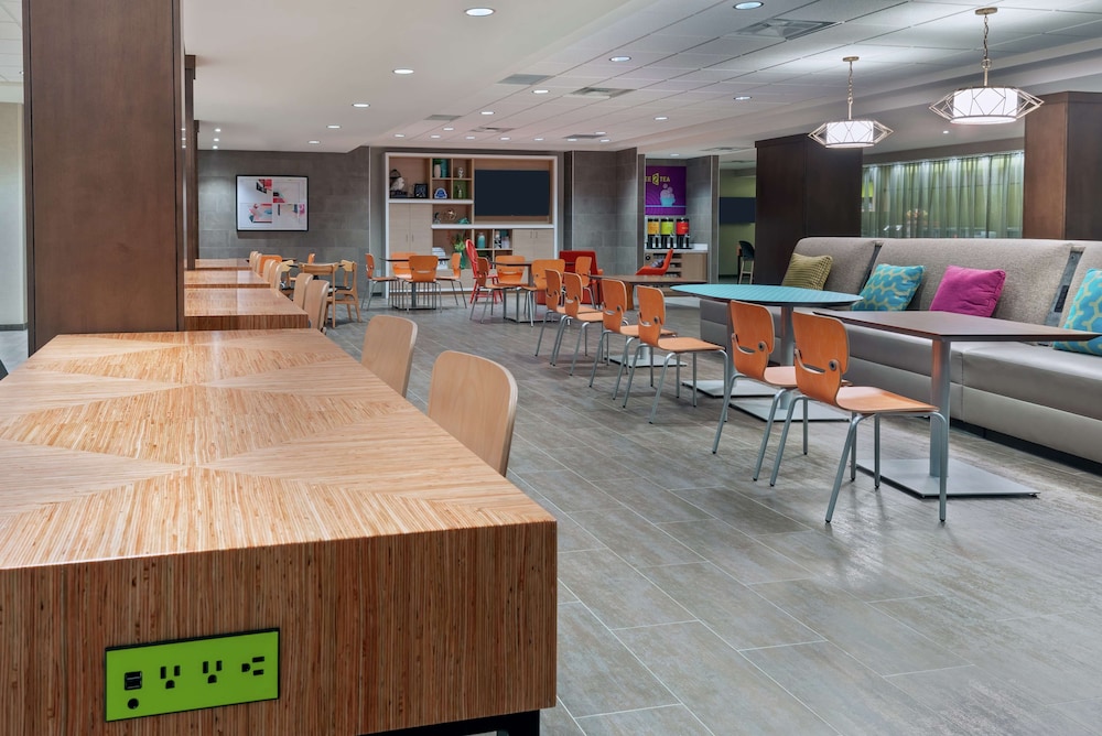 Home2 Suites by Hilton Orlando Near Universal — Restaurant & bars in Orlando, Florida