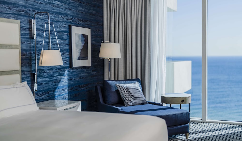 Hotel Maren Fort Lauderdale Beach, Curio Collection by Hilton — Hotel rooms in Fort Lauderdale, Florida