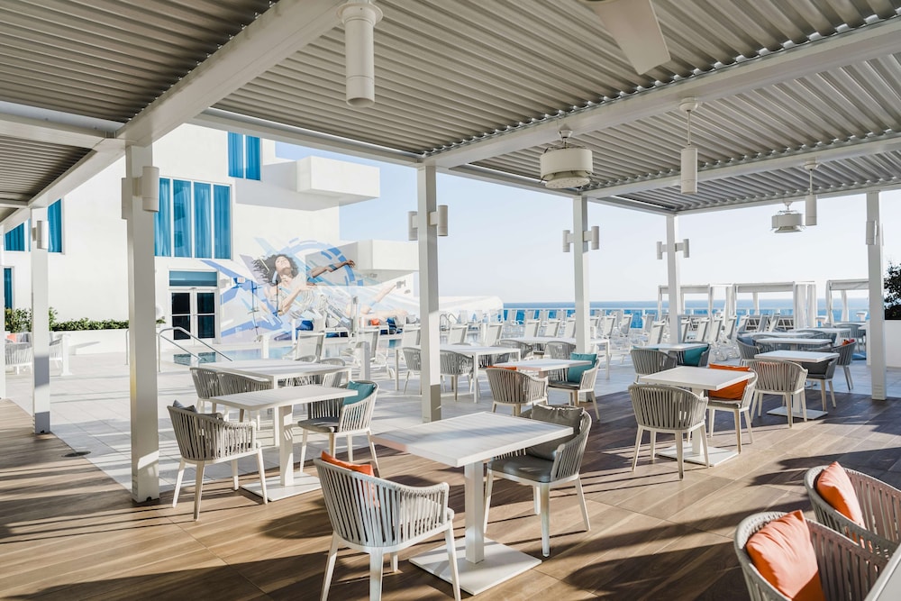 Hotel Maren Fort Lauderdale Beach, Curio Collection by Hilton — Restaurant & bars in Fort Lauderdale, Florida