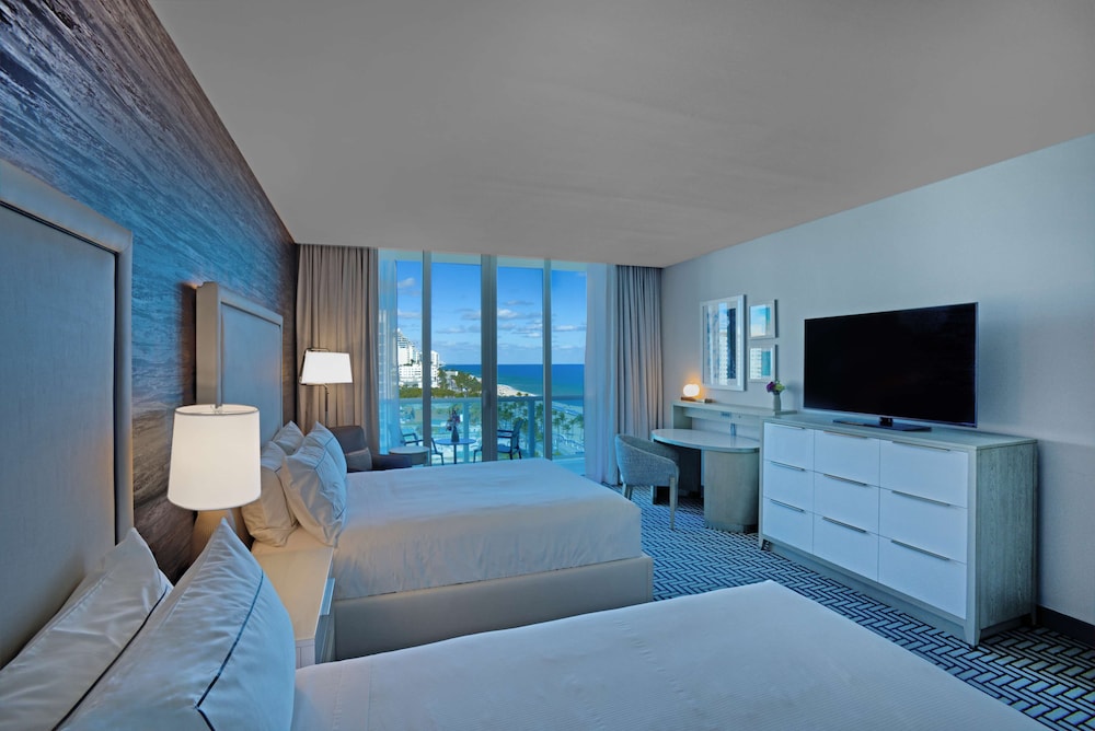 Hotel Maren Fort Lauderdale Beach, Curio Collection by Hilton — Hotel rooms in Fort Lauderdale, Florida