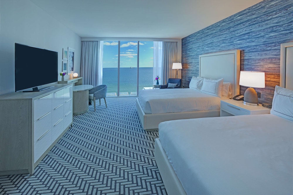Hotel Maren Fort Lauderdale Beach, Curio Collection by Hilton — Hotel rooms in Fort Lauderdale, Florida