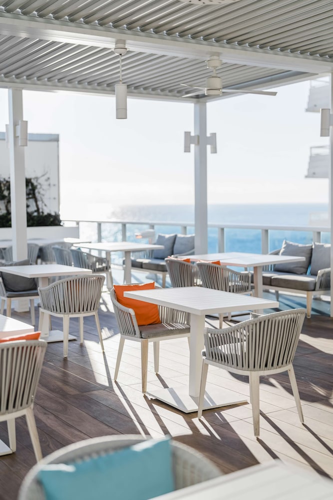Hotel Maren Fort Lauderdale Beach, Curio Collection by Hilton — Restaurant & bars in Fort Lauderdale, Florida