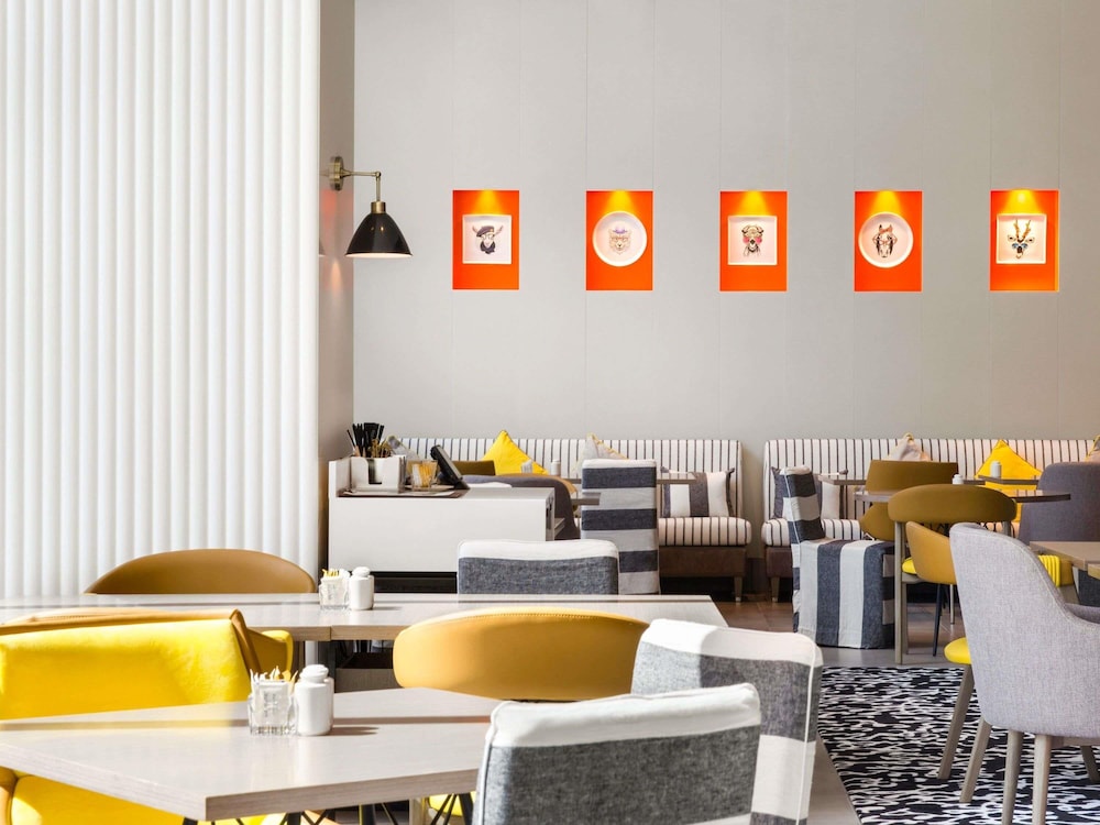 ibis Styles Dubai Airport Hotel — Restaurant & bars in Dubai