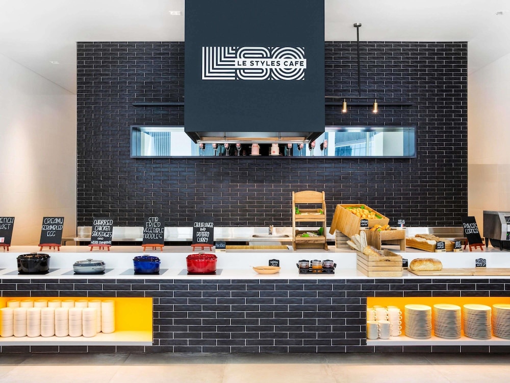 ibis Styles Dubai Airport Hotel — Restaurant & bars in Dubai